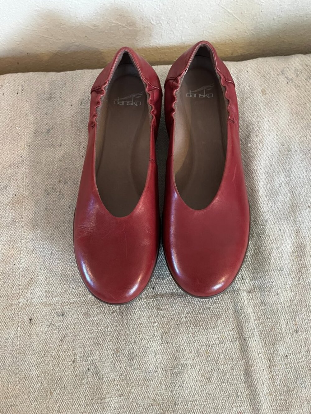 Dansko Woman's Red Leather Kira Casual Slip-On Minimalist Ballet Flats Sz 8.5-9